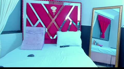 Snapshot of anyelamature chatting on December 2024 03:06:01 AM Anyela online show from December 2024 03:06:01 AM