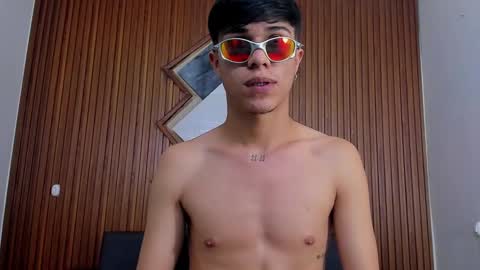 Snapshot of anyelo_sexyhot chatting on February 2025 02:50:02 PM anyelo_sexyhot online show from February 2025 02:50:02 PM
