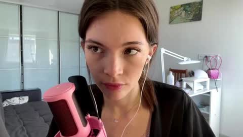 anytka12 online show from February 2026 10:03:02 AM