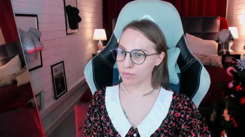 Snapshot of aphexqueen chatting on December 2024 04:09:02 PM APHEX QUEEN online show from December 2024 04:09:02 PM