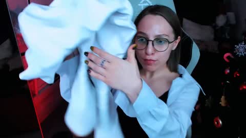 Snapshot of aphexqueen chatting on December 2024 07:48:02 PM APHEX QUEEN online show from December 2024 07:48:02 PM