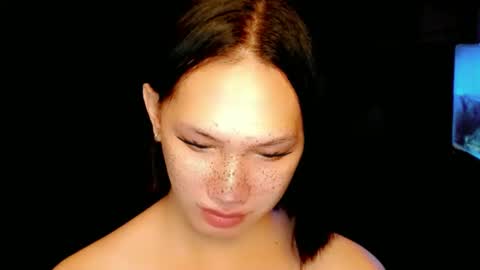 Snapshot of aphr0dite_x chatting on January 2025 05:47:02 PM Roman Goddess online show from January 2025 05:47:02 PM