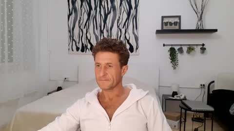 apollobest77 online show from December 2024 08:33:02 PM