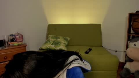 Snapshot of apolorising_ chatting on October 2025 02:18:01 AM Lola Apolo online show from October 2025 02:18:01 AM