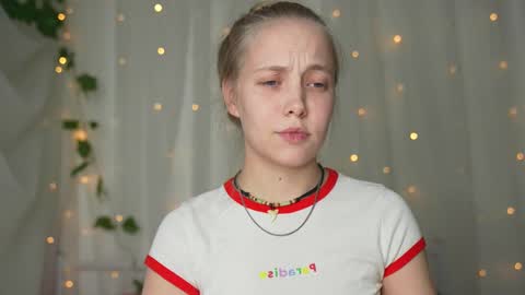  REYNA  my friend   online show from February 2025 02:44:01 PM