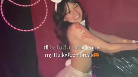   online show from October 2025 12:07:02 PM