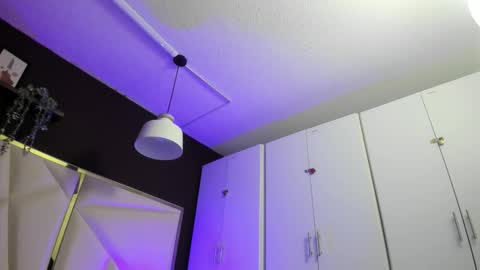 April online show from October 2025 11:01:01 AM