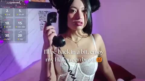 A P R I L online show from October 2025 12:15:02 PM