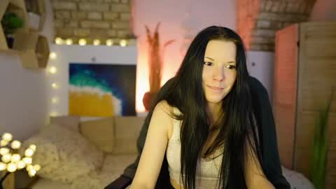 april_olsen online show from February 2025 09:42:02 AM