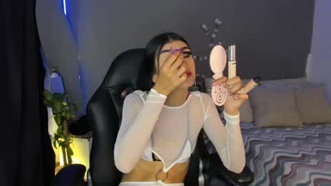 Snapshot of april_scarlett chatting on February 2025 12:35:01 AM Scarlett Independent Model online show from February 2025 12:35:01 AM