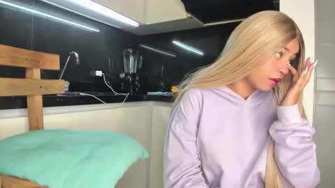 Snapshot of april_sex_vip chatting on October 2025 07:30:01 AM Aphril Daniels  Otis online show from October 2025 07:30:01 AM