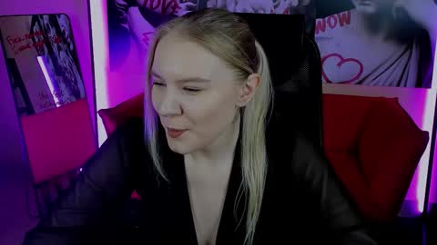 Snapshot of aprilserenity chatting on October 2025 08:41:01 PM April. All year round. online show from October 2025 08:41:01 PM