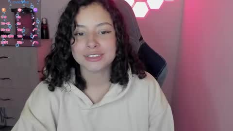 Snapshot of aqua_emilly chatting on February 2025 03:14:02 AM aqua emilly online show from February 2025 03:14:02 AM