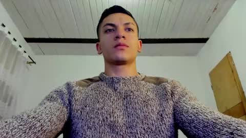 Snapshot of aquiles_51 chatting on December 2024 11:02:01 PM Jonathan online show from December 2024 11:02:01 PM