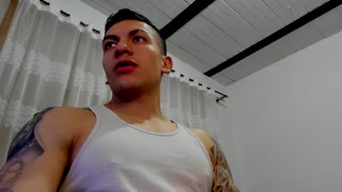 Snapshot of aquiles_51 chatting on December 2024 02:09:02 AM Jonathan online show from December 2024 02:09:02 AM