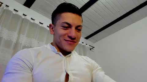 Snapshot of aquiles_51 chatting on December 2024 10:52:02 PM Jonathan online show from December 2024 10:52:02 PM