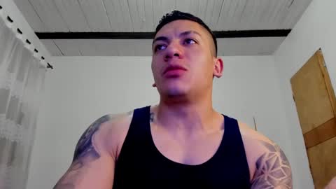 Snapshot of aquiles_51 chatting on December 2024 01:18:01 AM Jonathan online show from December 2024 01:18:01 AM