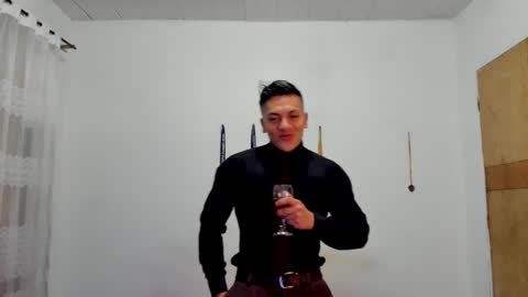 Snapshot of aquiles_51 chatting on January 2025 11:48:02 PM Jonathan online show from January 2025 11:48:02 PM