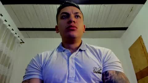 Snapshot of aquiles_51 chatting on January 2025 11:46:01 PM Jonathan online show from January 2025 11:46:01 PM
