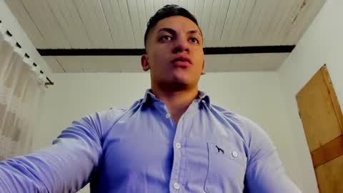Snapshot of aquiles_51 chatting on January 2025 02:41:01 AM Jonathan online show from January 2025 02:41:01 AM
