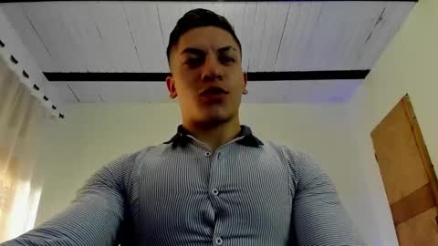 Snapshot of aquiles_51 chatting on February 2025 10:33:01 PM Jonathan online show from February 2025 10:33:01 PM
