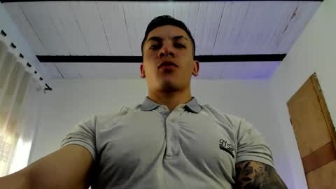 Snapshot of aquiles_51 chatting on February 2025 10:14:02 PM Jonathan online show from February 2025 10:14:02 PM