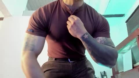 Snapshot of aquiles_51 chatting on September 2025 07:47:01 PM Jonathan online show from September 2025 07:47:01 PM