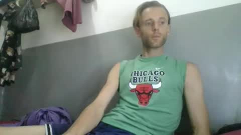 Snapshot of aquilesmade chatting on November 2025 05:47:01 PM Aquilesmade online show from November 2025 05:47:01 PM