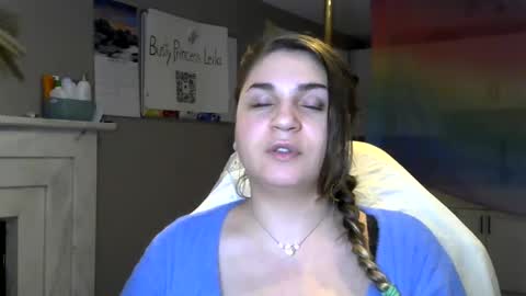 BustyPrincessLeila online show from January 2025 04:32:01 AM