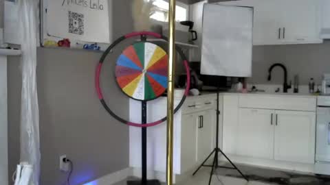 BustyPrincessLeila online show from February 2025 10:00:01 PM