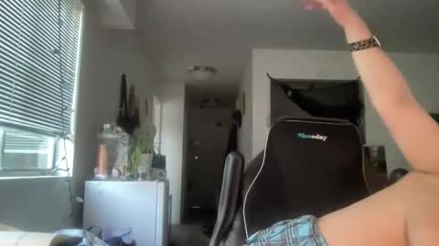 BustyPrincessLeila online show from February 2026 05:18:02 PM