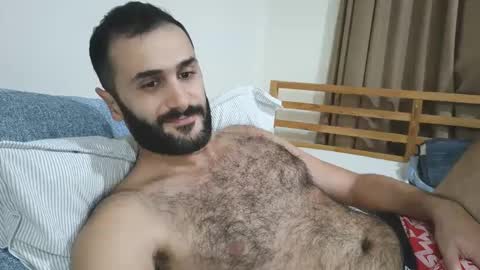Snapshot of arabhairy90 chatting on February 2025 05:21:02 PM hairycub online show from February 2025 05:21:02 PM
