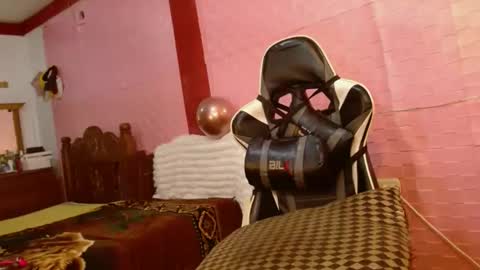 Aranza online show from January 2025 01:14:02 PM