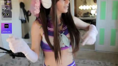 Snapshot of archancel chatting on October 2025 03:11:02 PM Archancel online show from October 2025 03:11:02 PM