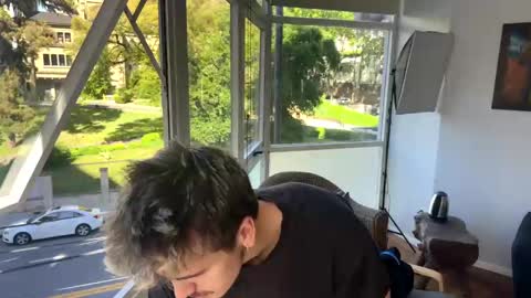 Snapshot of archievirt chatting on November 2025 12:25:01 PM Archie online show from November 2025 12:25:01 PM