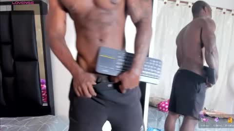 AREXXBLAKK online show from October 2025 06:39:01 PM