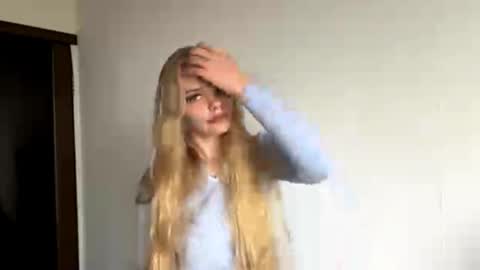 Snapshot of argeliaboivin chatting on October 2025 11:22:01 AM Amelia online show from October 2025 11:22:01 AM