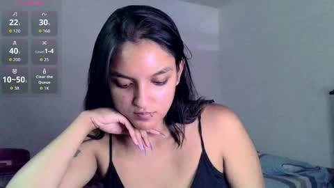 Snapshot of ari_20_ chatting on May 2026 07:09:01 PM Bella online show from May 2026 07:09:01 PM