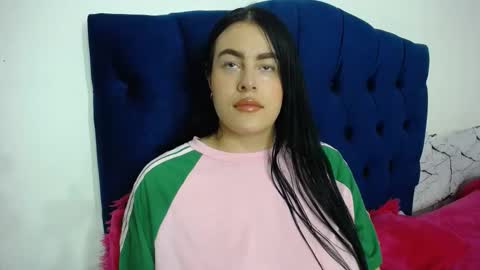 Snapshot of ari_coohachelaa chatting on May 2026 04:08:02 AM ARIANNA online show from May 2026 04:08:02 AM