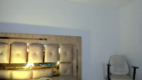 Ari  online show from November 2025 01:55:01 AM