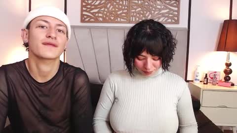 Snapshot of aria_and_orien chatting on March 2025 10:52:02 AM aria y orien online show from March 2025 10:52:02 AM