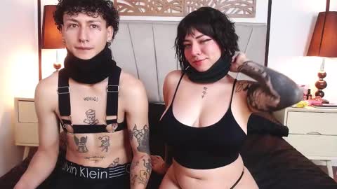 Snapshot of aria_and_orien chatting on March 2025 11:10:02 AM aria y orien online show from March 2025 11:10:02 AM