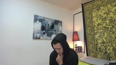 Snapshot of aria_and_orien chatting on November 2025 11:01:02 AM aria y orien online show from November 2025 11:01:02 AM