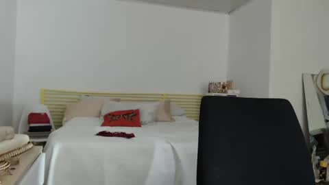 Snapshot of aria_andradee chatting on September 2025 03:10:01 AM aria_andradee online show from September 2025 03:10:01 AM