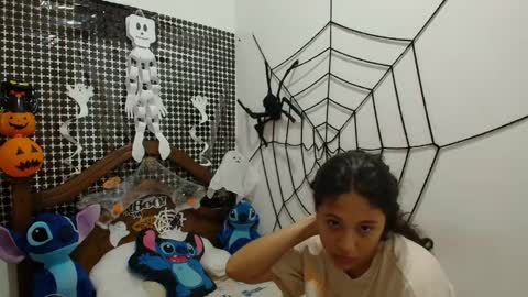 aria_arthur online show from October 2025 10:05:02 AM