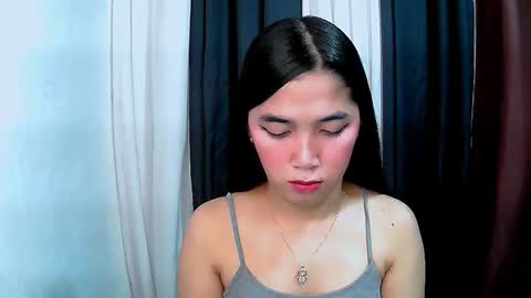 Snapshot of aria_fucks chatting on October 2025 05:25:02 PM ARIA online show from October 2025 05:25:02 PM