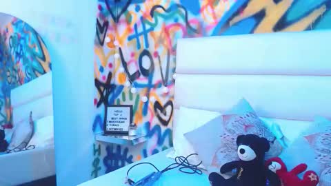 aria online show from November 2025 12:59:01 PM