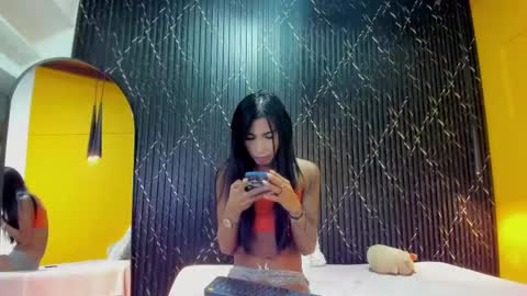 Aria Millers  online show from November 2025 11:43:02 AM