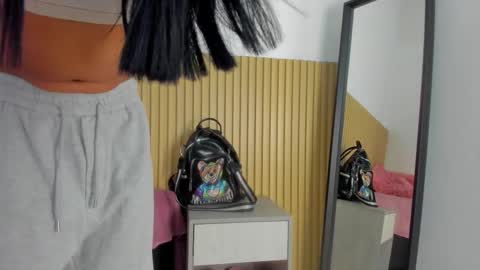 Aria Millers  online show from February 2026 11:31:01 AM