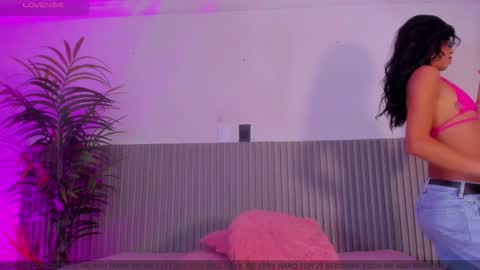 Aria Millers  online show from March 2026 11:27:02 AM